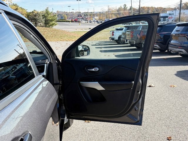 2022 Jeep Cherokee X 4x4