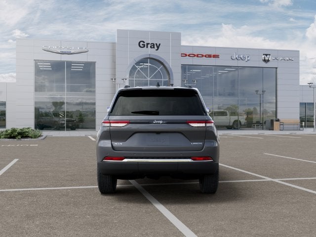 2027 Jeep Grand Cherokee GRAND CHEROKEE LAREDO X 4X4