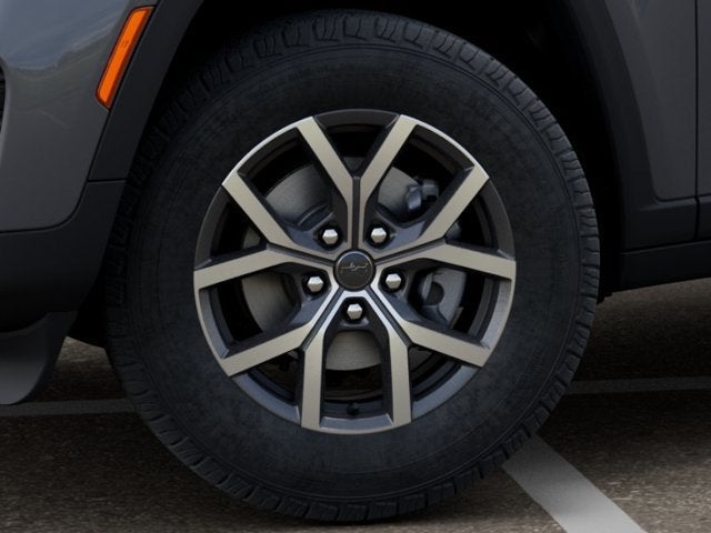 2027 Jeep Grand Cherokee GRAND CHEROKEE LAREDO X 4X4