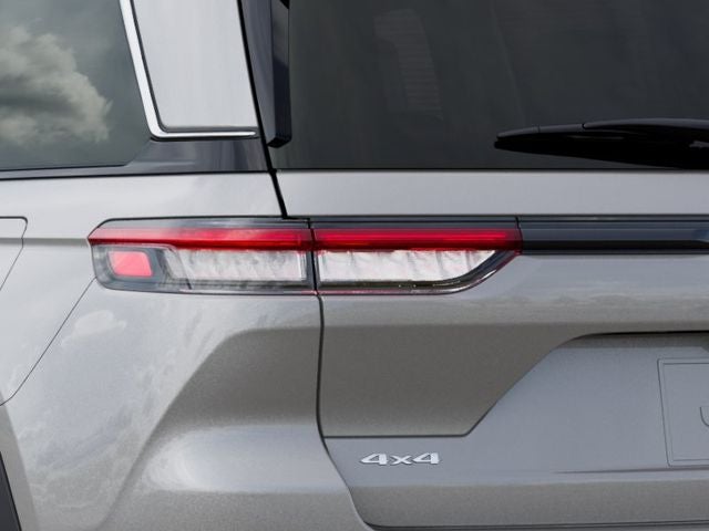 2026 Jeep Grand Cherokee GRAND CHEROKEE LAREDO X 4X4