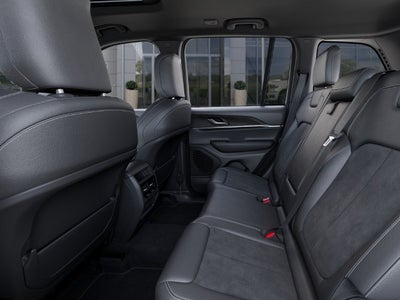 2027 Jeep Grand Cherokee GRAND CHEROKEE LAREDO ALTITUDE 4X4