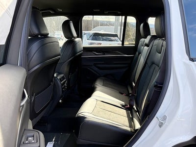 2026 Jeep Grand Cherokee GRAND CHEROKEE ALTITUDE 4X4