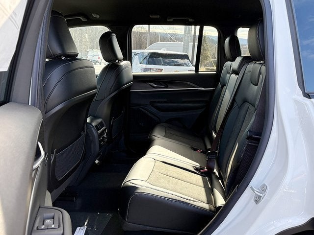 2026 Jeep Grand Cherokee GRAND CHEROKEE ALTITUDE 4X4