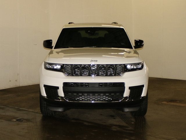 2025 Jeep Grand Cherokee GRAND CHEROKEE L LAREDO X 4X4