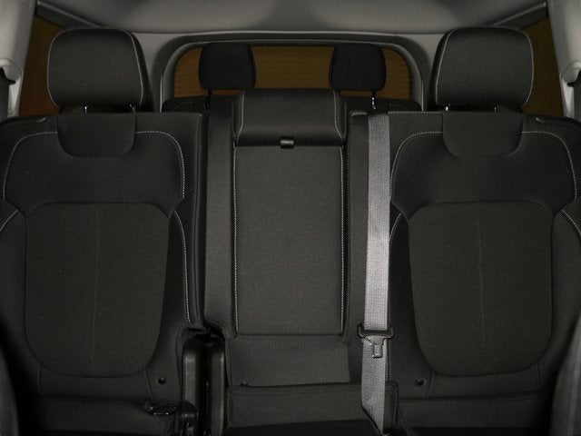 2023 Jeep Grand Cherokee L Laredo X 4x4