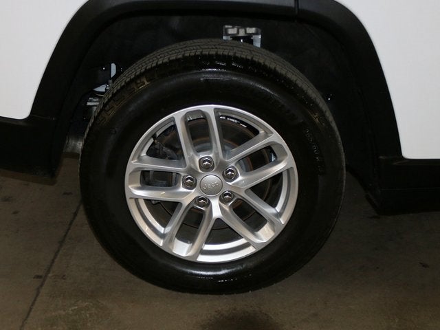 2023 Jeep Grand Cherokee L Laredo X 4x4