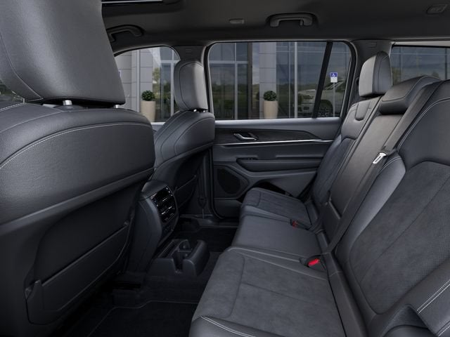 2026 Jeep Grand Cherokee GRAND CHEROKEE L LAREDO ALTITUDE 4X4