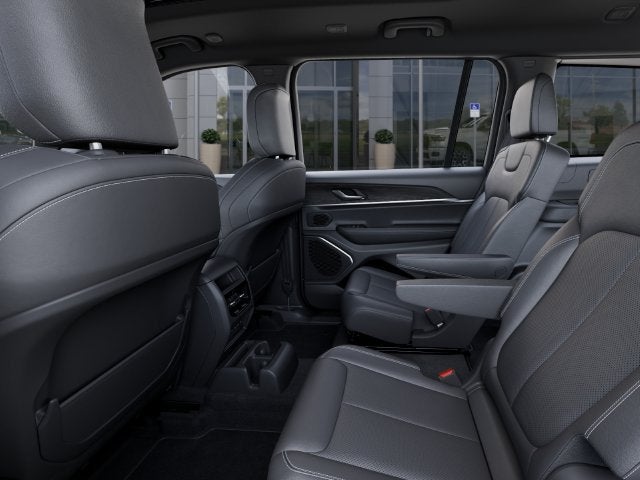 2027 Jeep Grand Cherokee GRAND CHEROKEE L LIMITED RESERVE 4X4