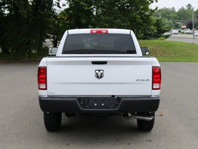 2024 RAM Ram 1500 Classic RAM 1500 CLASSIC TRADESMAN QUAD CAB 4X4 6'4' BOX