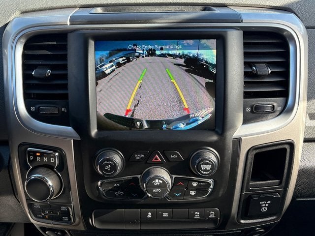 2017 RAM 1500 Big Horn Crew Cab 4x4 6'4' Box