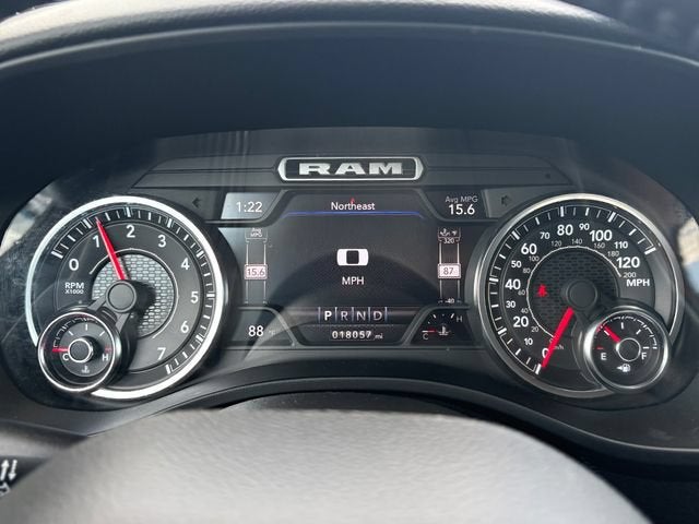 2022 RAM 1500 Big Horn Quad Cab 4x4 6'4' Box