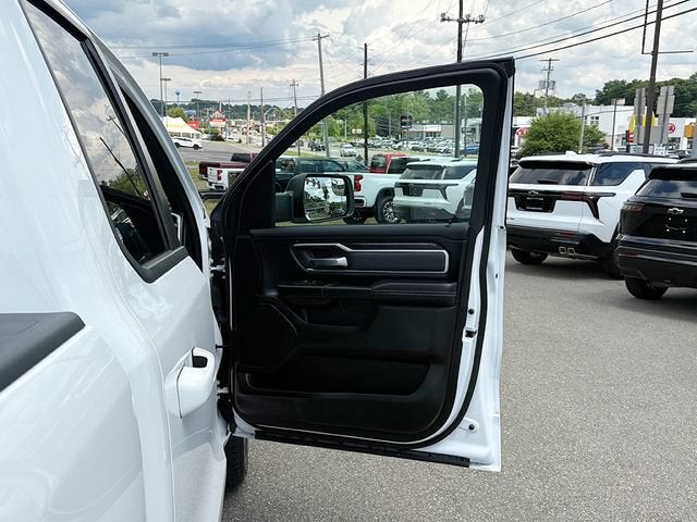 2022 RAM 1500 Big Horn Quad Cab 4x4 6'4' Box