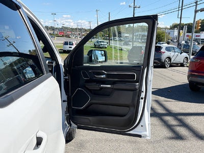 2023 RAM 1500 Laramie Crew Cab 4x4 5'7' Box