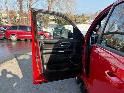 2022 RAM 1500 Laramie Crew Cab 4x4 5'7' Box