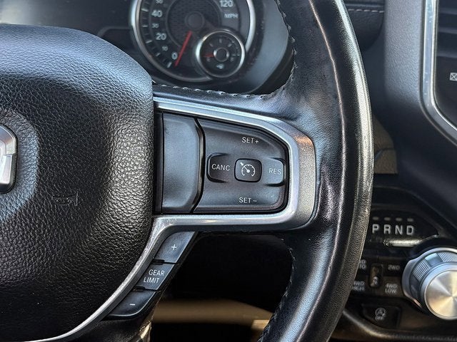 2022 RAM 1500 Laramie Crew Cab 4x4 5'7' Box