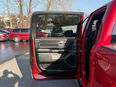 2022 RAM 1500 Laramie Crew Cab 4x4 5'7' Box