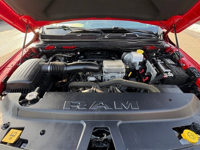 2022 RAM 1500 Laramie Crew Cab 4x4 5'7' Box