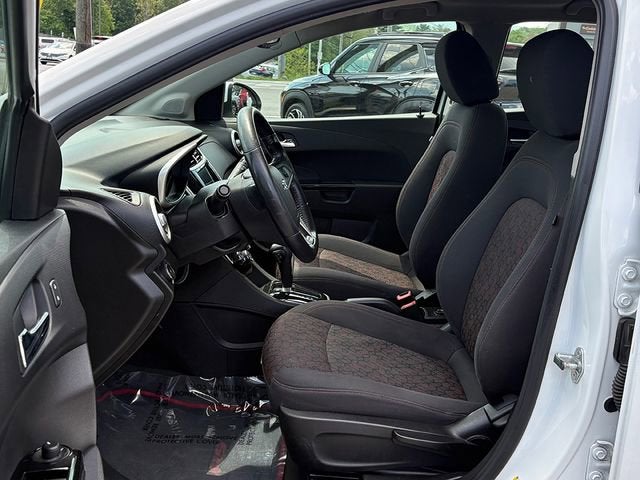 2020 Chevrolet Sonic FWD Sedan LT