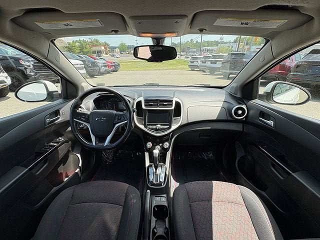 2020 Chevrolet Sonic FWD Sedan LT