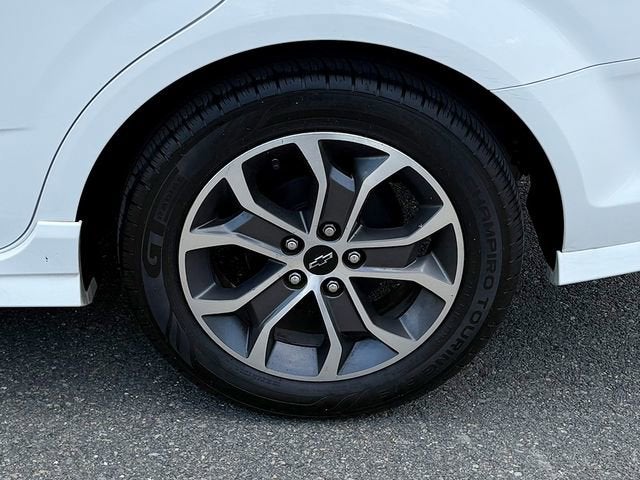 2020 Chevrolet Sonic FWD Sedan LT