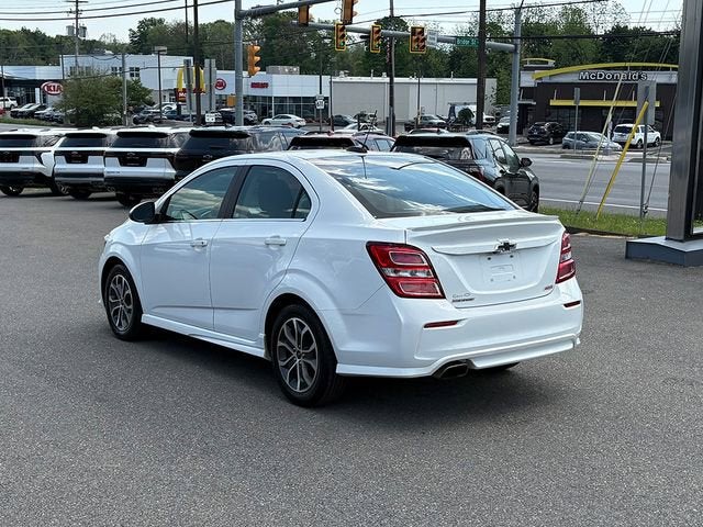 2020 Chevrolet Sonic FWD Sedan LT