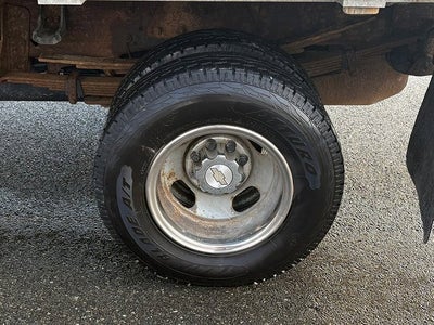 2005 Chevrolet Silverado 3500 Chassis LS