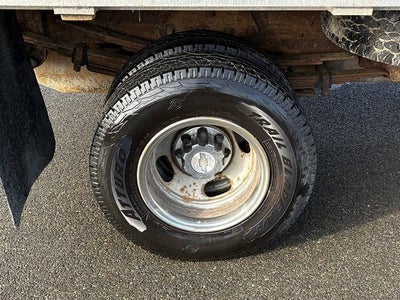 2005 Chevrolet Silverado 3500 Chassis LS