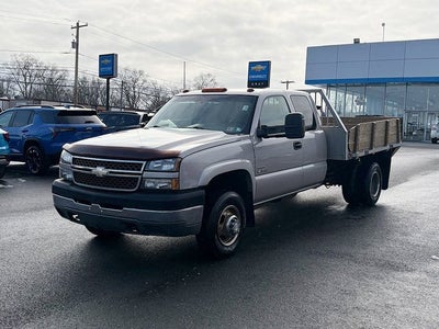 2005 Chevrolet Silverado 3500 Chassis LS