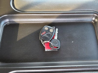 2005 Chevrolet Silverado 3500 Chassis LS