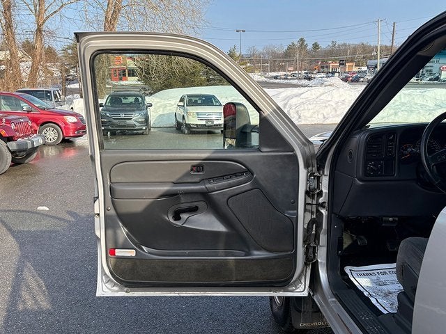 2005 Chevrolet Silverado 3500 Chassis LS