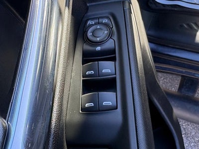 2023 Chevrolet Silverado 1500 4WD Crew Cab Short Bed Custom