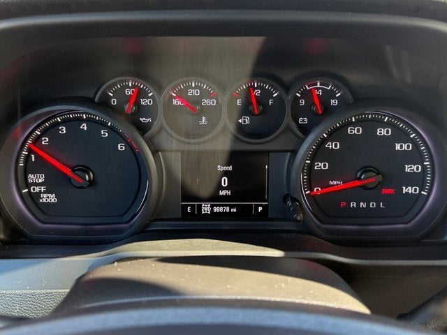 2023 Chevrolet Silverado 1500 4WD Crew Cab Short Bed Custom