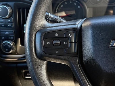 2023 Chevrolet Silverado 1500 4WD Crew Cab Short Bed Custom
