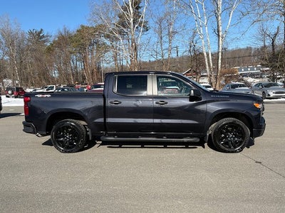 2023 Chevrolet Silverado 1500 4WD Crew Cab Short Bed Custom