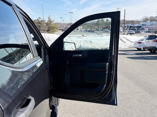 2023 Chevrolet Silverado 1500 4WD Crew Cab Short Bed Custom