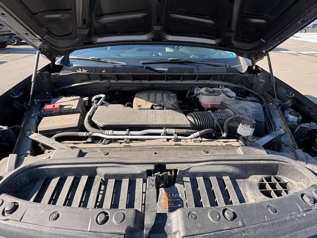 2023 Chevrolet Silverado 1500 4WD Crew Cab Short Bed Custom