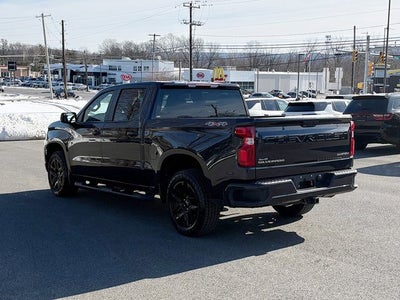 2023 Chevrolet Silverado 1500 4WD Crew Cab Short Bed Custom