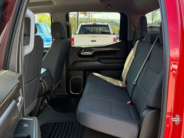 2022 Chevrolet Silverado 1500 4WD Crew Cab Short Bed LT with 2FL