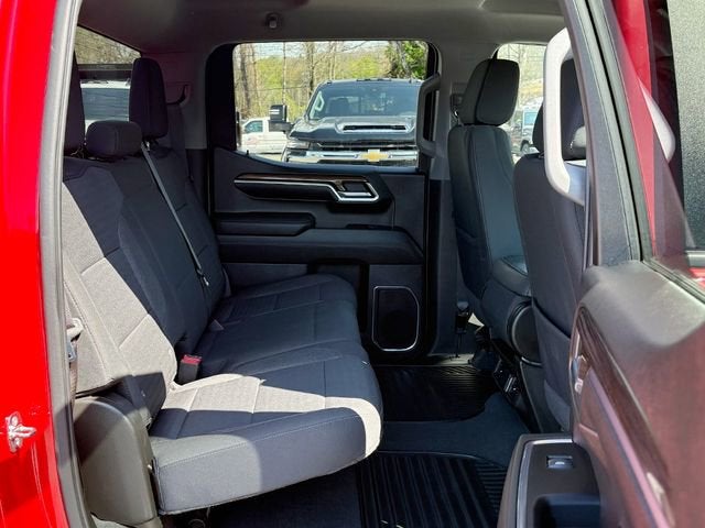 2022 Chevrolet Silverado 1500 4WD Crew Cab Short Bed LT with 2FL