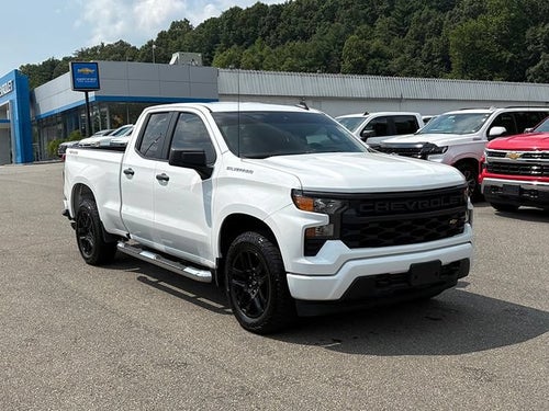 2022 Chevrolet Silverado 1500 4WD Double Cab Standard Bed Custom