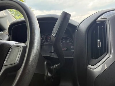 2022 Chevrolet Silverado 1500 4WD Double Cab Standard Bed Custom