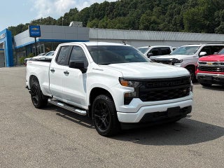 2022 Chevrolet Silverado 1500 4WD Double Cab Standard Bed Custom