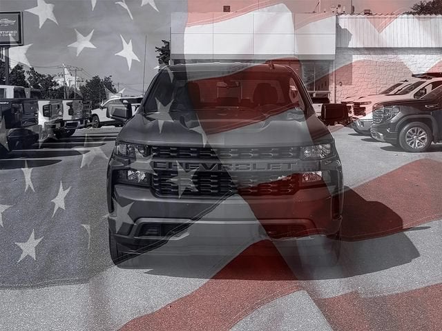 2020 Chevrolet Silverado 1500 4WD Double Cab Standard Bed Custom
