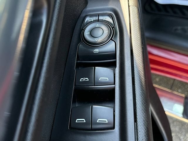 2020 Chevrolet Silverado 1500 4WD Double Cab Standard Bed Custom