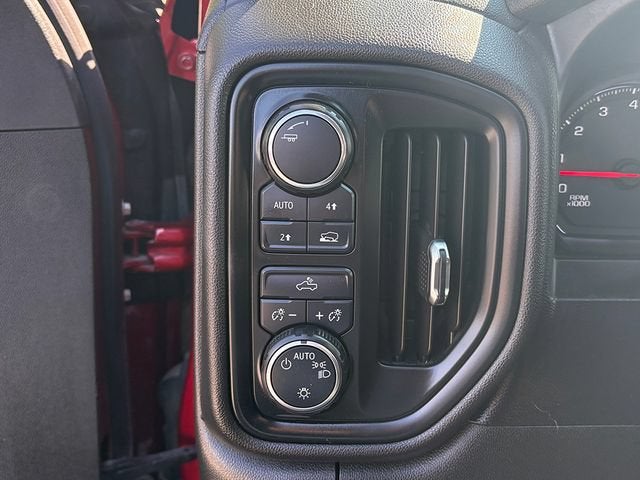 2020 Chevrolet Silverado 1500 4WD Double Cab Standard Bed Custom
