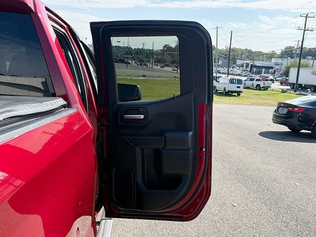 2020 Chevrolet Silverado 1500 4WD Double Cab Standard Bed Custom