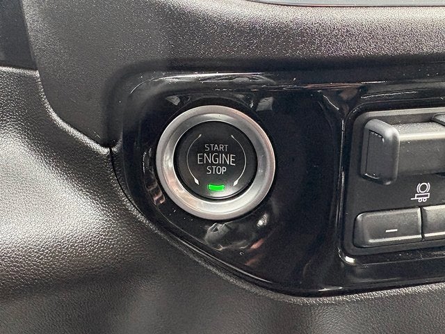 2025 Chevrolet Silverado 1500 4WD Crew Cab Short Bed High Country