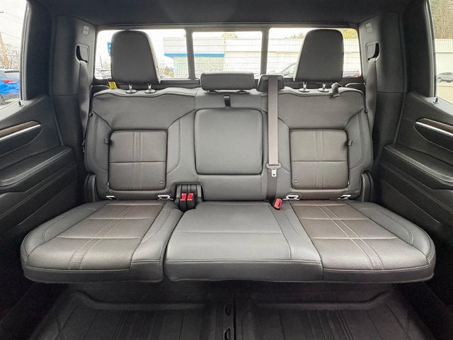 2025 Chevrolet Silverado 1500 4WD Crew Cab Short Bed High Country