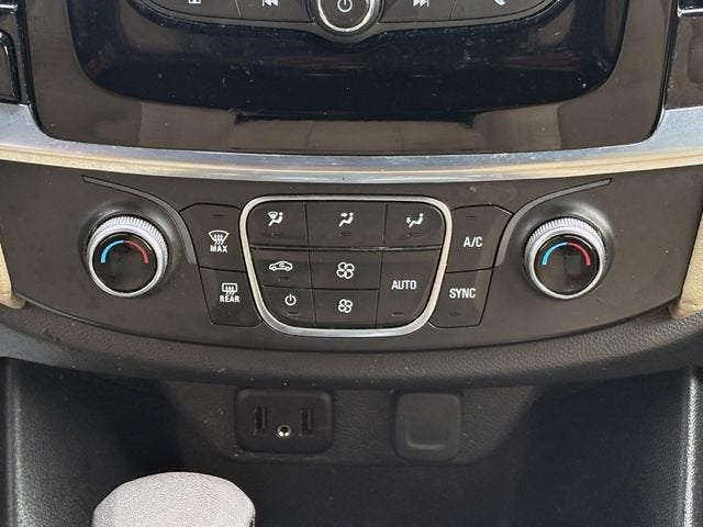 2022 Chevrolet Traverse FWD LS