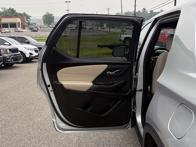 2022 Chevrolet Traverse FWD LS